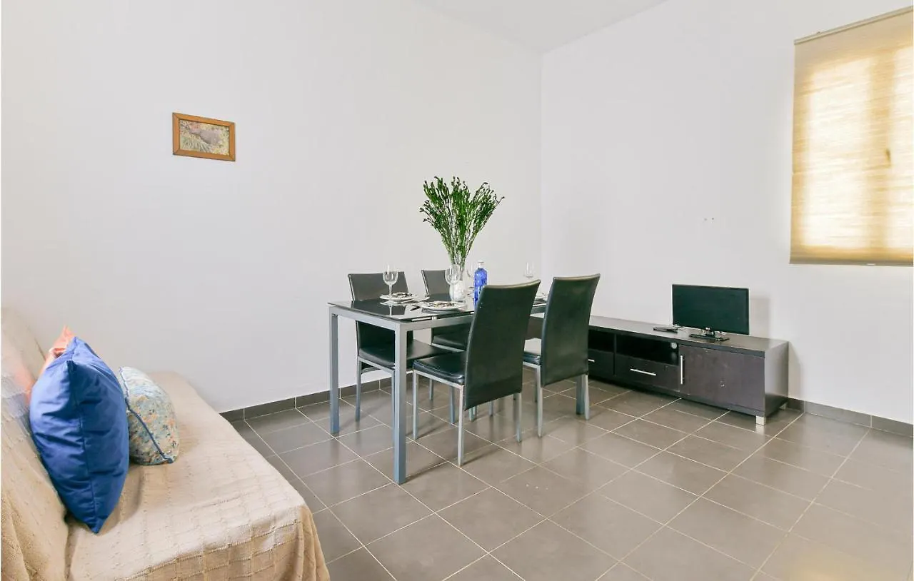 Lovely Home In El Coronil With Kitchenette Prázdninový dům